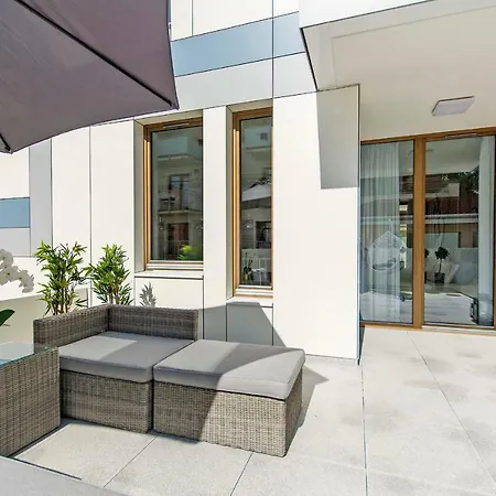 Marine By Oneapartments Апартаменты *