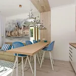 Sauna & Marine By Oneapartments Apartman